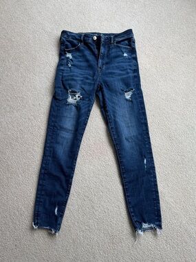 American Eagle Women's Distressed Super High Waisted Cropped Ankle Jeans, Size 6